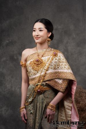 ชุดไทยเจ้าสาว ชุดไทยจักรพรรดิ์ เช่าที่แบมบี้ เวดดิ้ง ห้วยขวาง